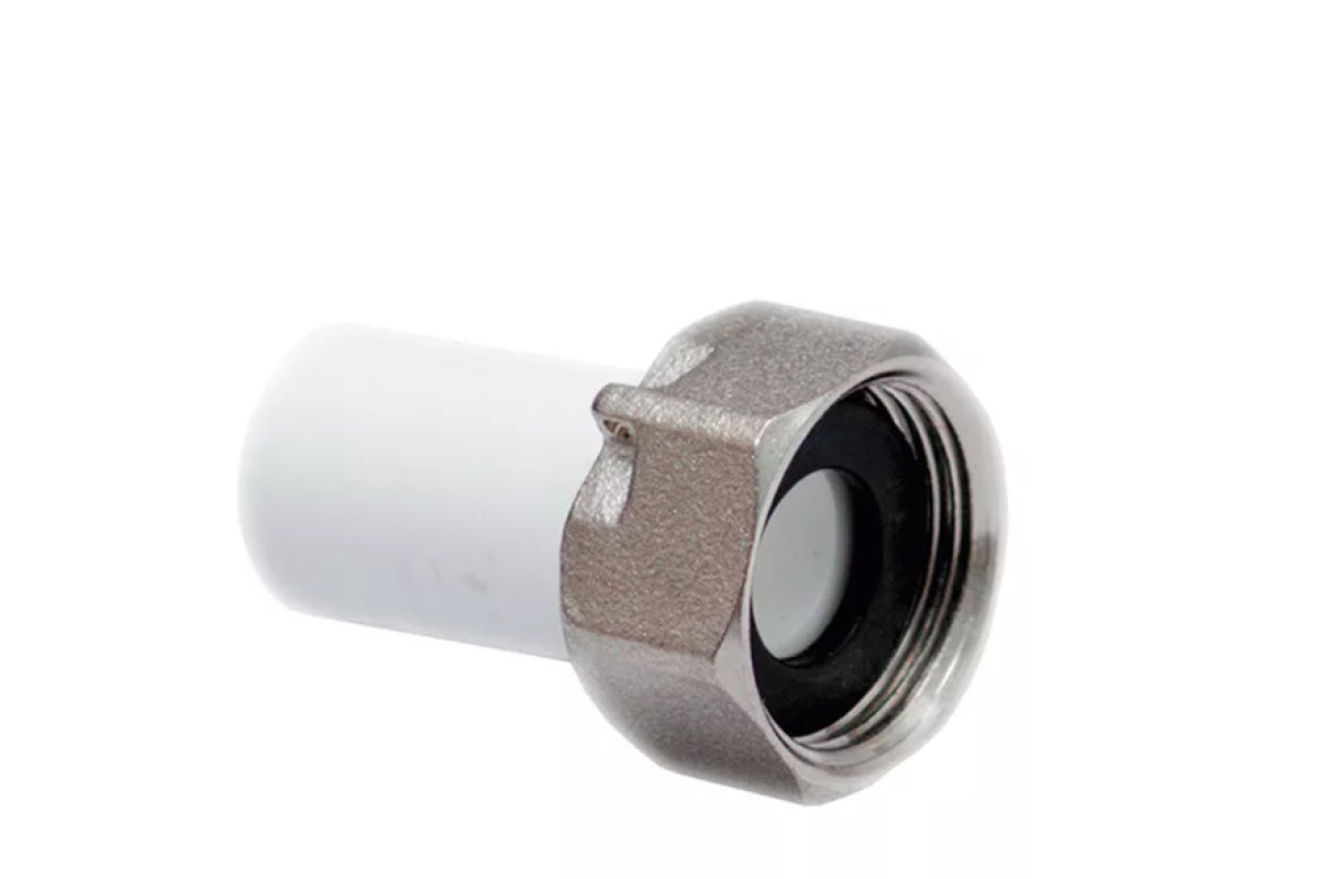Штуцер PP-R белый с накидной гайкой Дн 20х3/4" для присоед. счетчика воды под пломбу