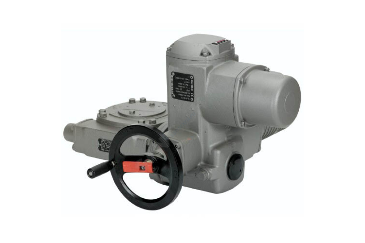 Электропривод четвертьоборотный AUMA SQ14.2/AM01.1 F14 380В IP67 с блоком управления для крана шарового JIP Ду 250 Danfoss 065N8420