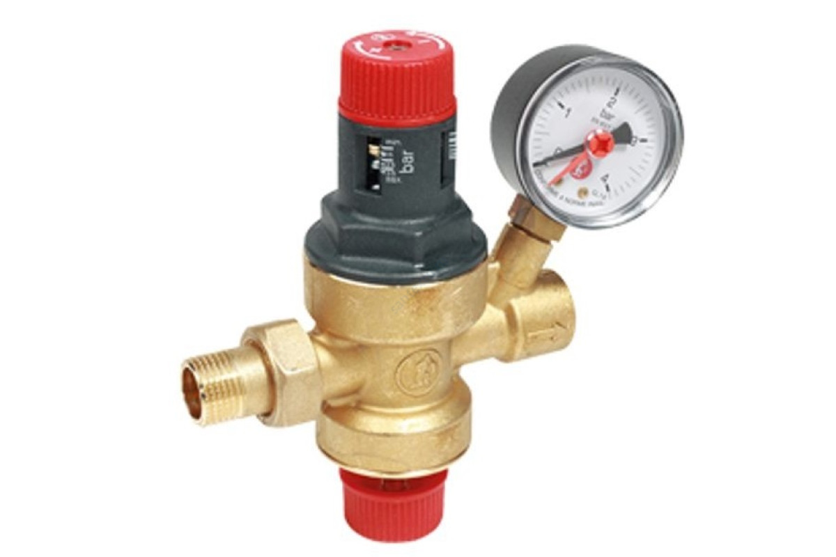Клапан подпиточный поршневой латунь R150M Ду 15 Ру10 1/2" ВР/"американка" Рн=0,5 - 3бар без манометра с обратным клапаном Giacomini R150MY013